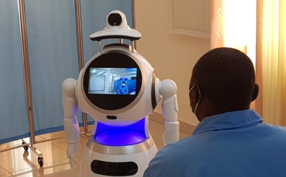 Guinea Ecuatorial adquiere junto con el PNUD cinco robots para la lucha contra el Covid-19